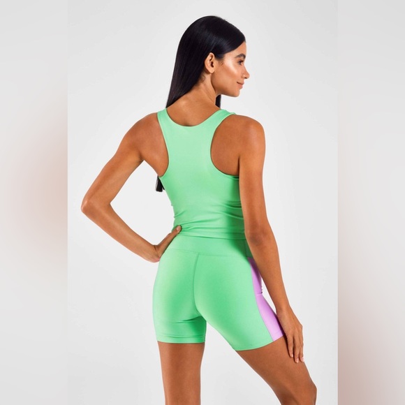 New🌟Year of Ours Women's Work Out Shorts - Picture 2 of 4